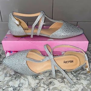 Women’s silver flats